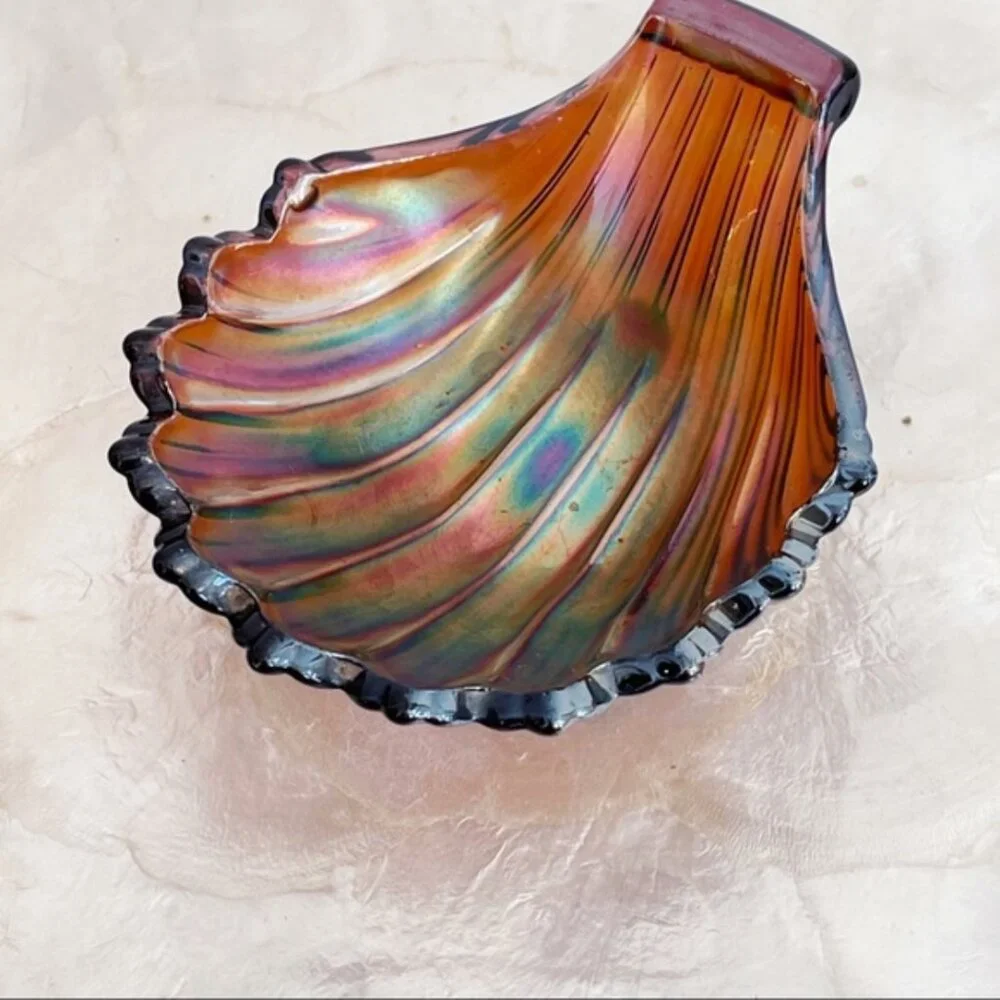 Vintage Amethyst Carnival Shell Glass Trinket Dish